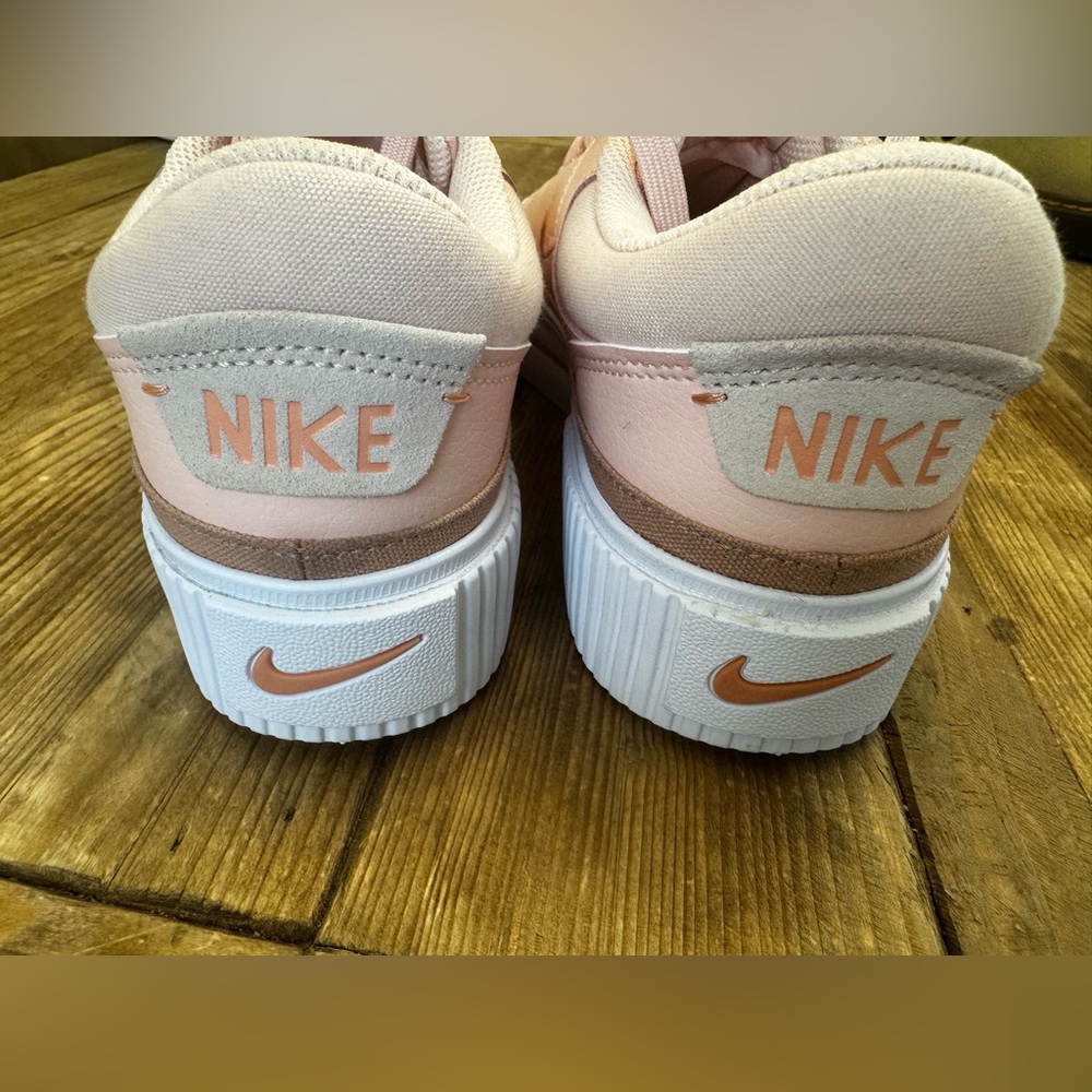 New Nike Court Legacy Lift Women's $95 Size 11 Washed Coral/Apricot Agate/White - Picture 7 of 10